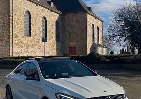 Mercedes-Benz CLA 250 AMG S**218 PS**Liebhaberfahrzeug**Automatik 7DCT**