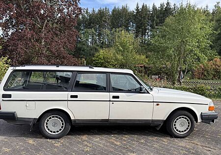 Volvo 245