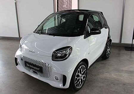 Smart ForTwo EQ cabrio LED Kamera Ambiente SHZ PTS