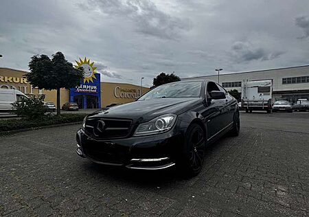 Mercedes-Benz C 180 COUPE CGI BlueEfficiency (204.349)