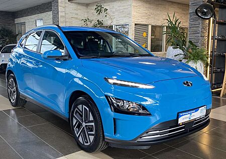 Hyundai Kona Select dig.Cockpit ACC R.Cam PDC SHZ DAB+