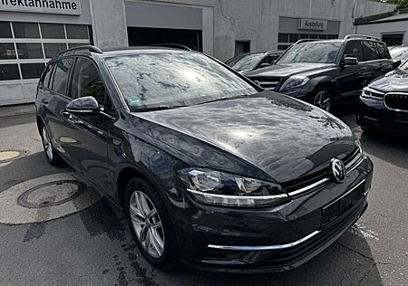 VW Golf Variant Volkswagen VII 150PS ACC STANDHEIZUNG 2. HAND