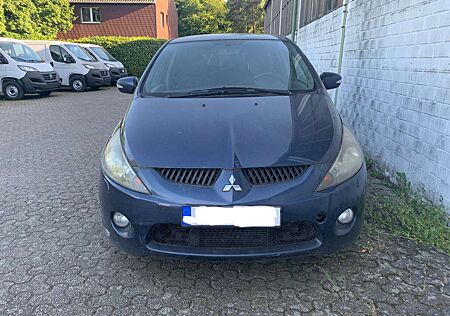Mitsubishi Grandis 7-Sitzer