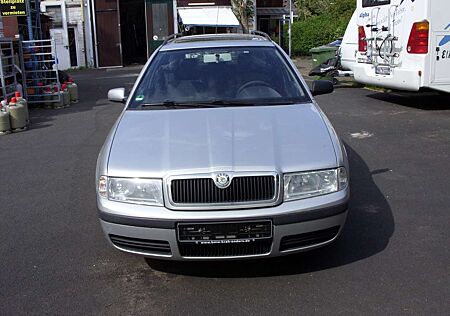 Skoda Octavia Combi Diesel 1.9 TDI Combi Tour