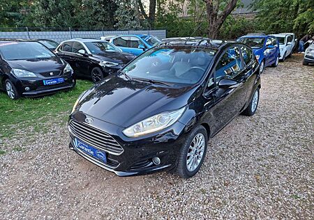 Ford Fiesta Klimatro 87Tkm LED Navi Tleder Sitzhzg 2H PDC Alu