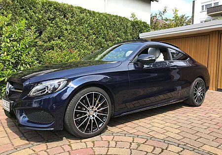 Mercedes-Benz C 300 Coupe 7G-TRONIC AMG Line