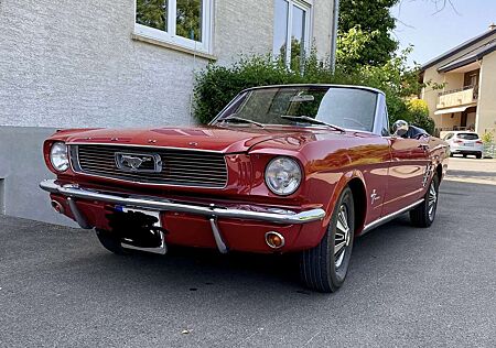 Ford Mustang Cabrio