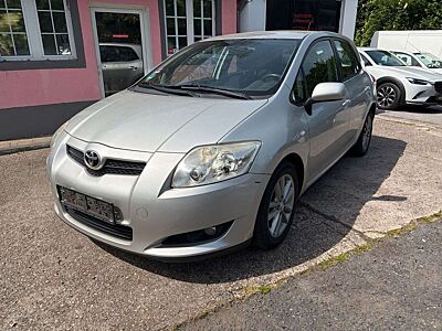 Toyota Auris Team