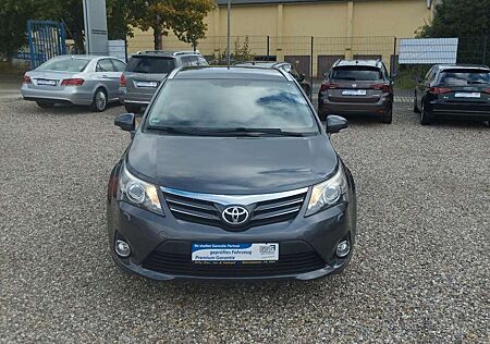 Toyota Avensis 1,8-l- Executive.Klima.Navi.R-Kamera.