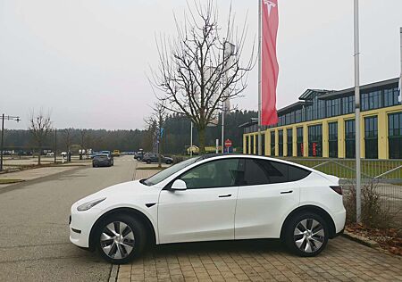 Tesla Model Y Long Range Allrad AWD Dual Motor