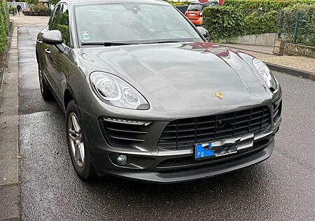 Porsche Macan PDK