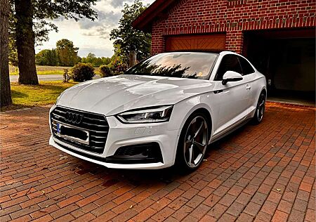 Audi A5 Coupe 2.0 TFSI quattro Sport, PANO. B&O, HUD