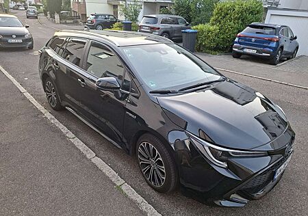 Toyota Corolla 1.8 Hybrid Touring Sports Team Deutschland