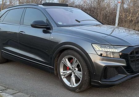 Audi Q8 50 TDI quattro tiptronic competition plus