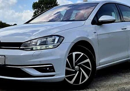 VW Golf Volkswagen 1.6 TDI Join