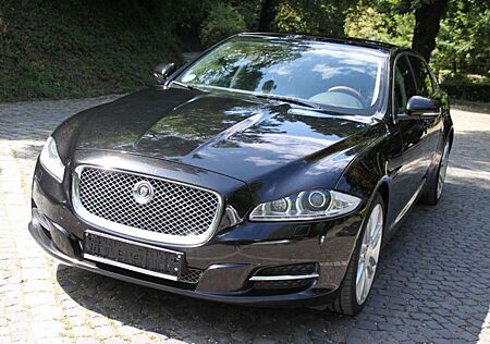 Jaguar XJ Luxury 3.0 V6 Diesel Langversion