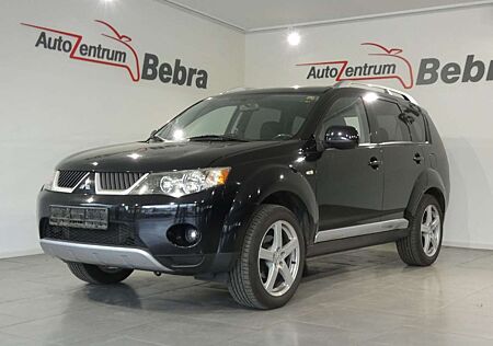 Mitsubishi Outlander 2.0 DI-D Invite 4x4 AHK/SHZ/PDC/Alu 18