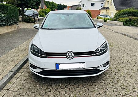 VW Golf Volkswagen 1.6 TDI Join