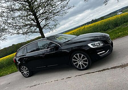 Volvo V60 D5 Twin Engine Summum