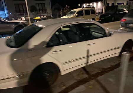 Mercedes-Benz E 200 E-Klasse Elegance