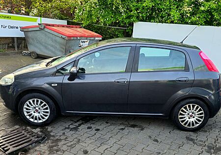 Fiat Grande Punto 1.4 1Scheckheftgepflegt TÜV 11/25