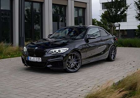 BMW 235 M235i xDrive Coupe Sport-Aut. top zustand