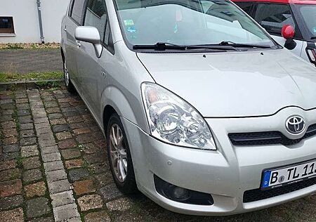 Toyota Verso 1.8 Multidrive S Executive 7-Sitzer