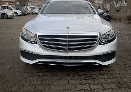 Mercedes-Benz E 220 d 9G-TRONIC Exclusive