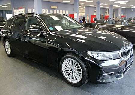BMW 320i 320 Touring Aut. Sport Line