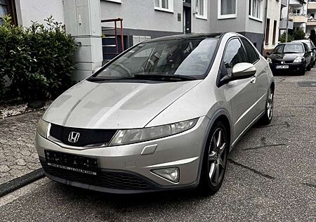 Honda Civic 2.2i-CTDi Executive Panoramadach/Sitzheizung
