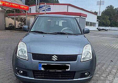Suzuki Swift 1.3 Club mit einem Jahr TÜV