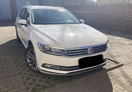 VW Passat Variant Volkswagen Highline DSG,AHK,Kamera,Standheizung,Navi, 2xAlufe