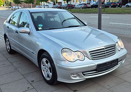 Mercedes-Benz C 180 Kompressor (203.046)