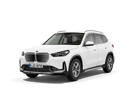 BMW iX1 xLine xDrive 30 Park-Assistent
