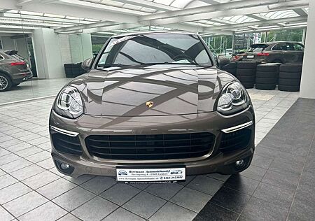 Porsche Cayenne S Neuwertig