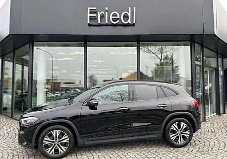 Mercedes-Benz GLA 200 d Progr. Distr. Pano Night Multibeam 360