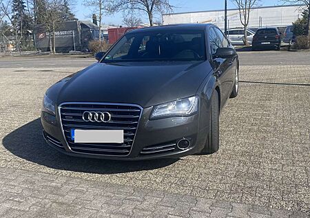 Audi A8 3.0 TDI DPF clean diesel quattro tiptronic Lang