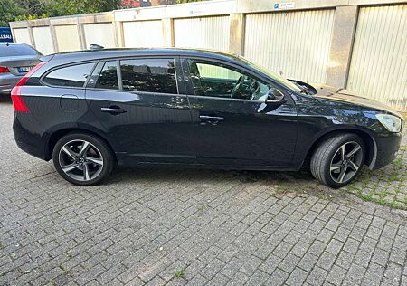 Volvo V60 gebraucht kaufen Volvo V60 DRIVe Kinetic