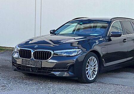 BMW 530 5 Touring e xDrive LED/ACC/Massage/Leder/