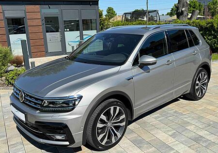 VW Tiguan Volkswagen Highline 4x4 2.0 TSI *R-Line*20Zoll*Kam*LED*AHK*