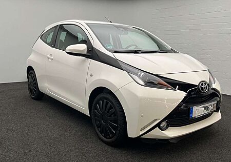 Toyota Aygo 3-Türer x-play Edition-S