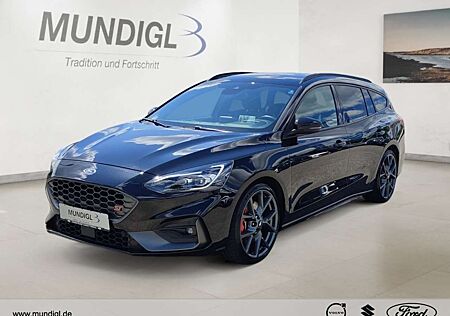 Ford Focus Turnier ST 2.3 EcoBoost Sportpaket HUD AHK-abnehmb