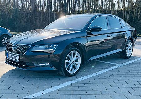 Skoda Superb 2.0 TDI DSG