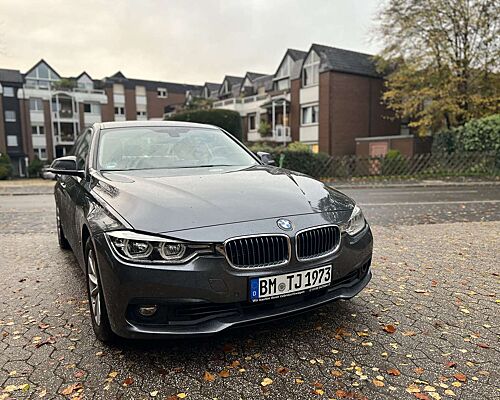 BMW 330 330e iPerformance 252ps