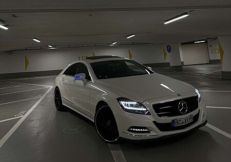 Mercedes-Benz CLS 350 7G-TRONIC Diamantweiß Fast Voll. Top Zustand