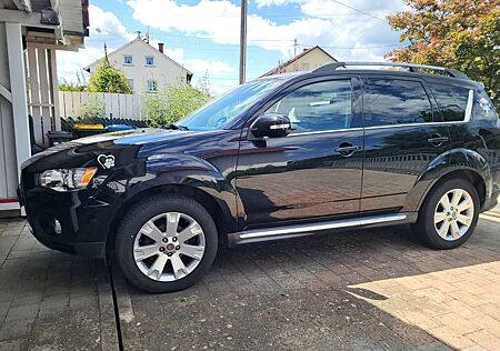 Mitsubishi Outlander 2.2 DI-D 4WD TC-SST Motion