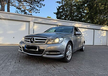 Mercedes-Benz C 220 CDI DPF BlueEFFICIENCY Avantgarde