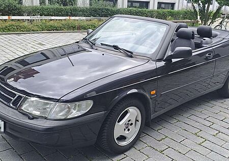 Saab 900 2.3i Cabrio SE