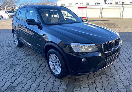 BMW X3 xDrive20d/AHK/Leder