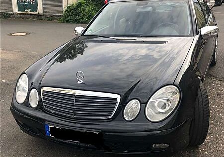 Mercedes-Benz E 200 Kompressor Automatik Classic